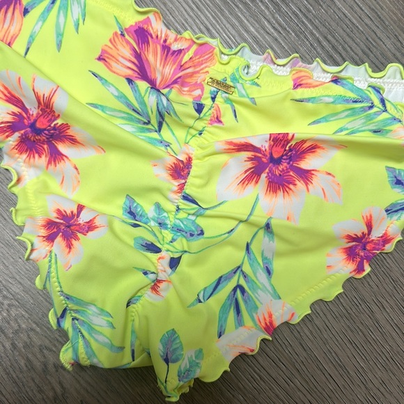 VS Pink Ruffle Bikini Bottoms - Picture 5 of 6